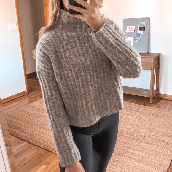 RARE La Ligne Classic Alpaca Wool Knit Turtleneck Gray Boxy Designer Sweater S - Picture 2 of 9